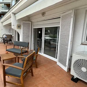 Precioso Moderno En Primera Linea Del Mar Av-11 Appartement Roses